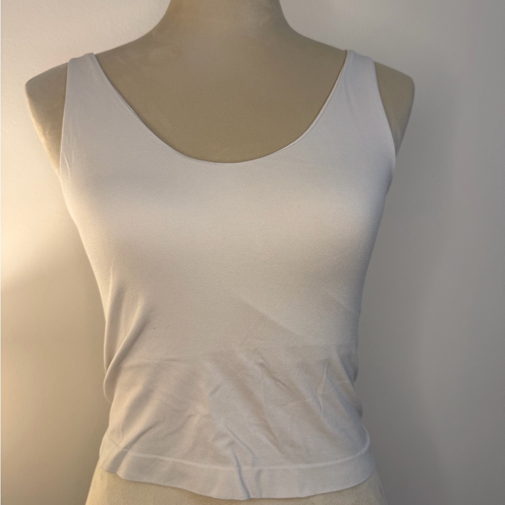 Anthropologie LyreBird Skin Seamless Scoop-Neck Tank White — Size L/XL runs smal